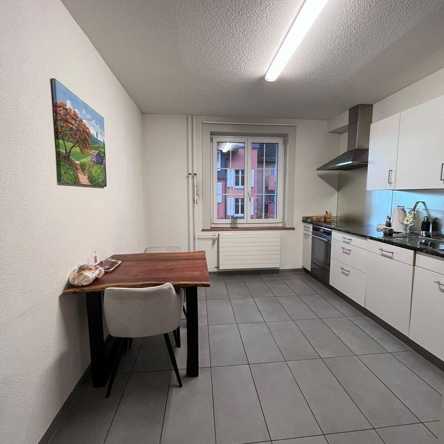 GEMÜTLICH UND AN ZENTRALER LAGE - Photo 1