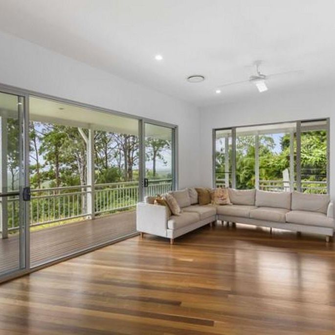 Private Hinterland Retreat with Elevated Views - Photo 1