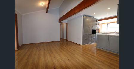 Unbeatable location - Photo 4