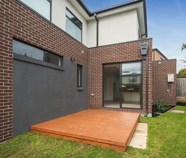 2/12 Stradbroke Crescent, Mulgrave - Photo 6