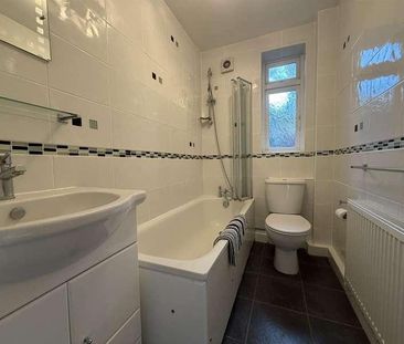 Claire Gardens, Stanmore, HA7 - Photo 3