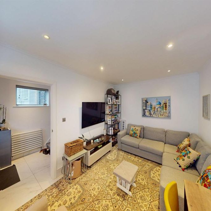 3 bedroom detached house to rent - Photo 1