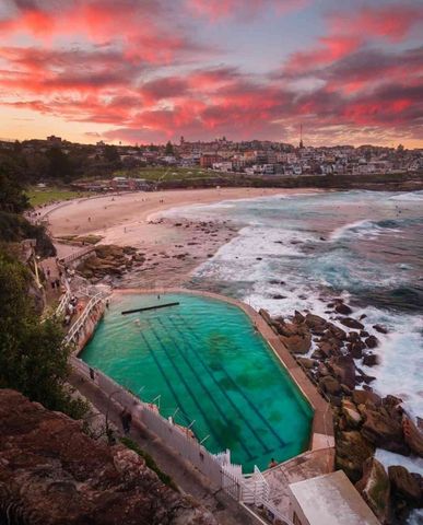 Bronte - Photo 2