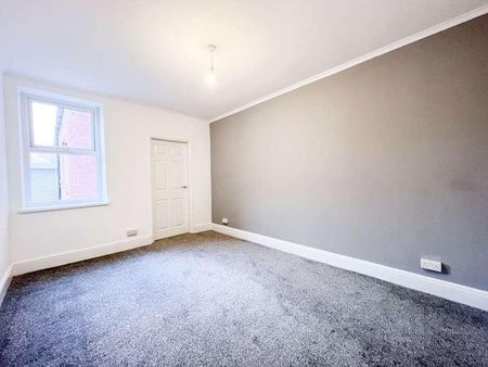 Broadsheath Terrace, Southwick, Sunderland, SR5 - Photo 5