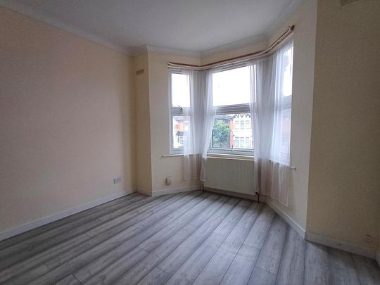 3 bedroom flat to rent - Photo 1