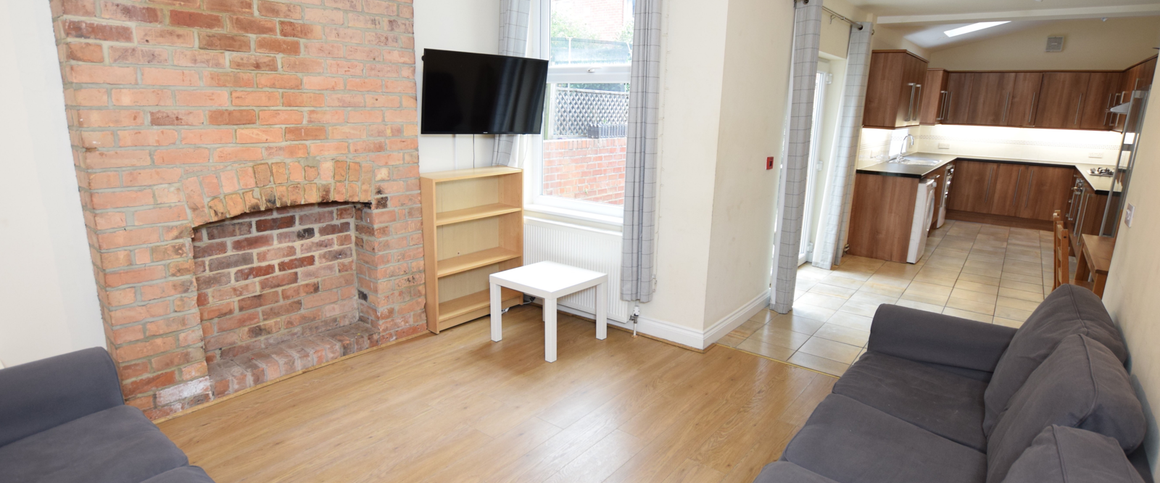 Dunlop Avenue Room 6 - Photo 1