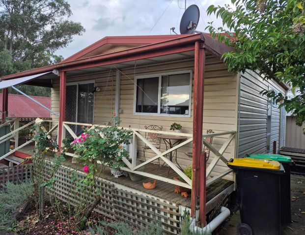 1 Bedroom Granny flat in Cranebrook - Photo 1