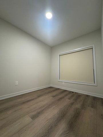 For Lease - 24 Lewis Craigie Lane, Richmond Hill, Ontario - Photo 3