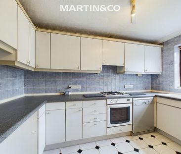 3 bedroom semi-detached house to rent - Photo 2