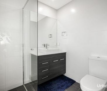 Your Perfect Home In Gledswood Hills - Photo 2