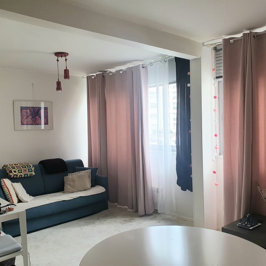 Location Appartement 1 pièce 31m² CHAMALIERES 63400 - Photo 1
