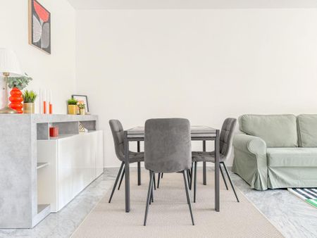 Location Appartement 3 pièces Meublé NICE 06200 - Photo 3