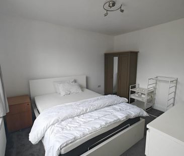 3 bedroom detached house to rent - Photo 6