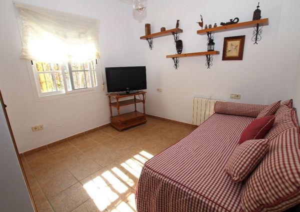 5 bed villa for long term rent, Urb. Ricmar, Marbella