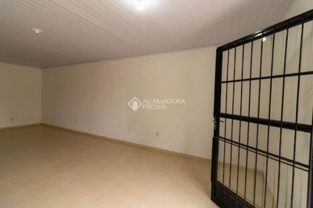 Casa com 3 quartos e 155m² para alugar em Guarujá, Porto Alegre. - Foto 1