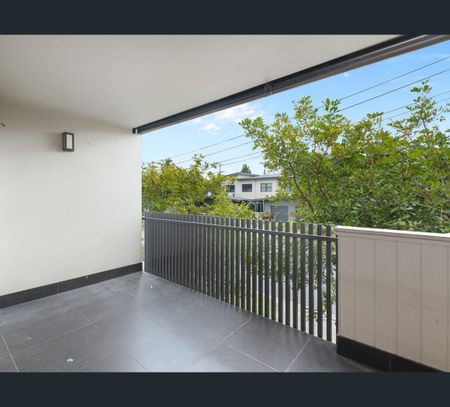1/40 Baron Street, Greenslopes, Qld 4120 - Photo 3