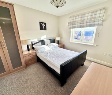 Lakeside Boulevard, Doncaster - Photo 4