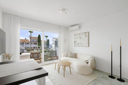 Middle Floor Apartment in Riviera del Sol - Photo 2