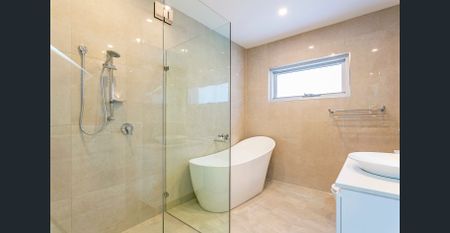 Near New Family Home - Photo 2