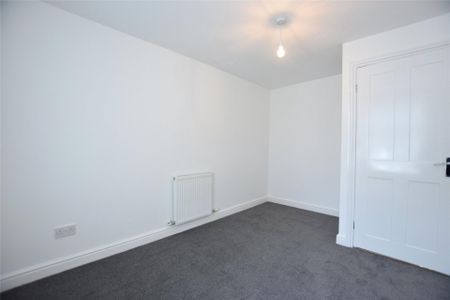 Egremont Gardens, Gateshead, NE9 - Photo 4