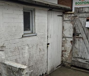 Property to rent - Photo 3