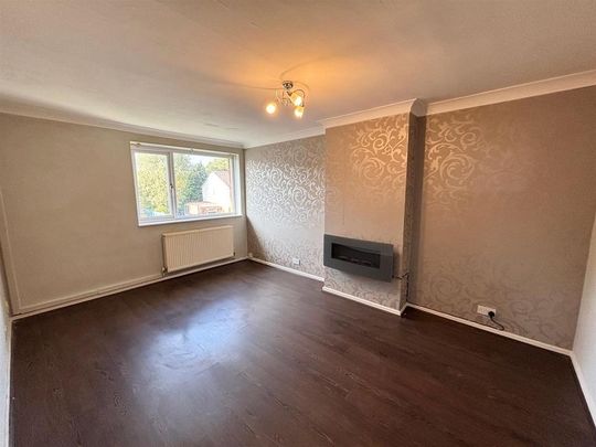 2 bedroom maisonette to rent - Photo 1