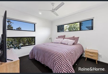 Contemporary Design with plenty of space! - Photo 5