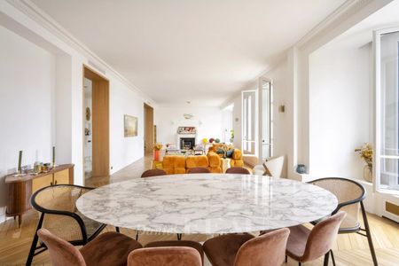 Tout savoir sur cet appartement dans le quartier Gros Caillou, à Paris 7ème - Photo 5