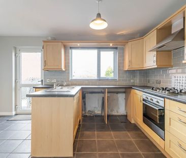 1 Hillside Terrace, HILLSBOROUGH, BT26 6JG - Photo 5