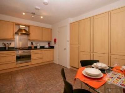 1 bedroom in a house share to rent - Photo 5