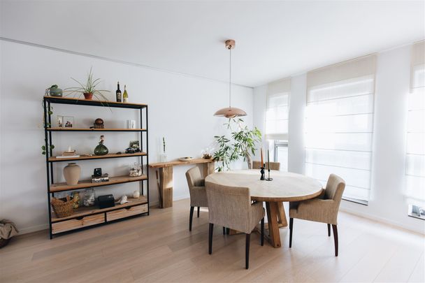 1-slaapkamerappartement met terras in het bruisende 2018 op wandelafstand van het Centraal Station! - Photo 1