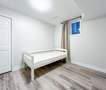 For Lease - 22 Vandervoort Drive Unit# Bsmt, Richmond Hill, Ontario - Photo 2