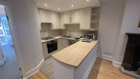 2 bedroom flat to rent - Photo 5