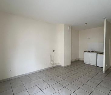Location Appartement 1 pièce 33m² CHAMALIERES 63400 - Photo 3