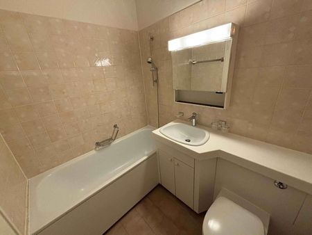2.5 Zimmer, 49 m², 3. Stock - Photo 4