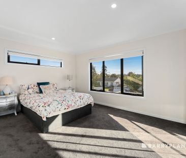 Stylish and Modern Living! - Photo 5
