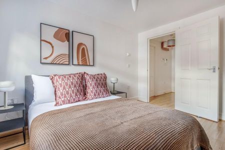 1 bedroom property to let - Photo 4