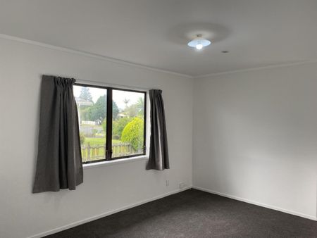 Renovated with a rural outlook - Photo 3