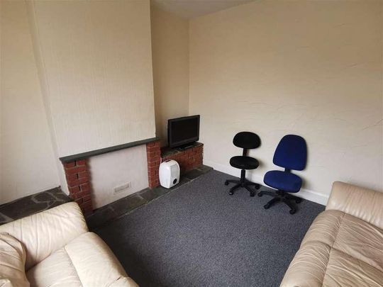 Coombe Road, Brighton, BN2 - Photo 1