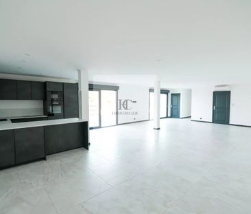 À LOUER – MAISON D'EXCEPTION À ASPREMONT – VUE MER & MONTAGNES - Photo 1