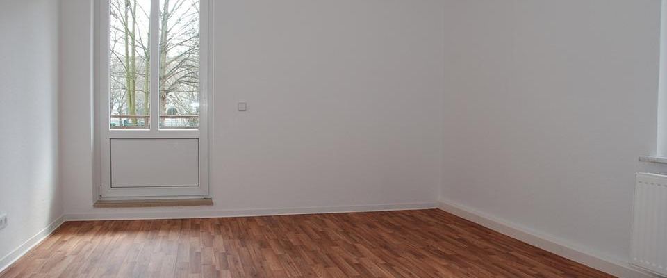 3-Raum-Erdgeschosswohnung mit Tageslichtbad - Foto 1