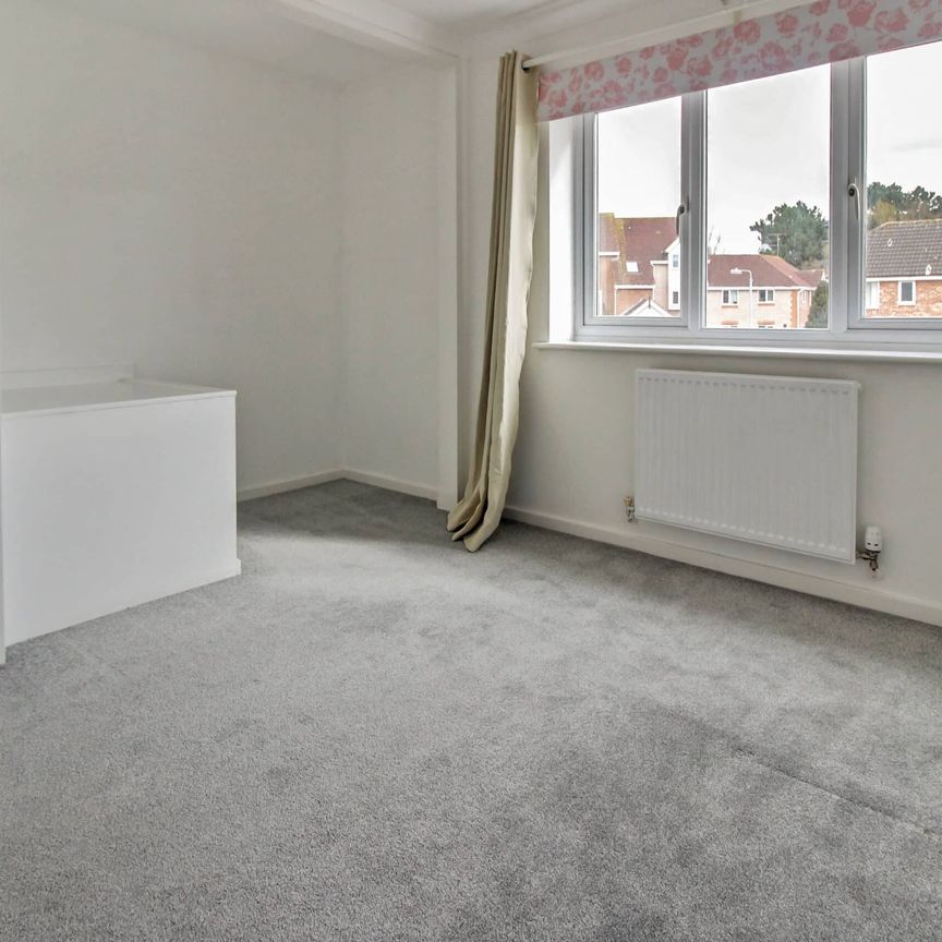 Mallard Close, Swindon, Swindon, SN3 - Photo 1