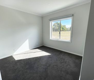 MODERN FAMILY HOME - Photo 5