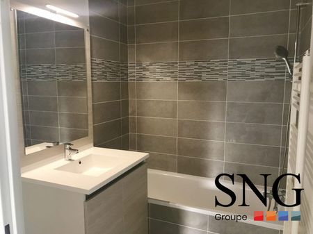 T3 AVEC BALCON ET PARKING - Photo 2