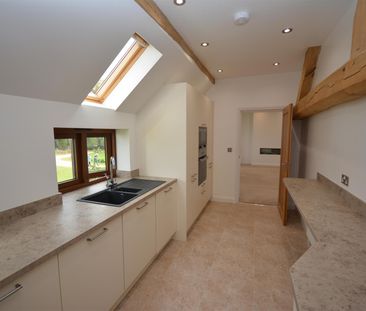 The Hayloft, Upper Brook Farm, Uttoxeter, Marchington Uttoxeter, ST... - Photo 4