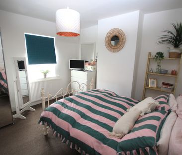 2 Bedroom End Terraced House, Chester - Photo 6
