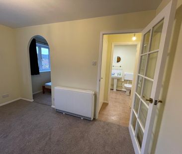 Studio Flat, Dobson House, SE14 - Photo 1