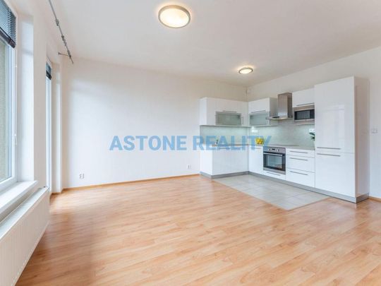 Pronájem bytu 1+kk 42 m2 - Фото 1