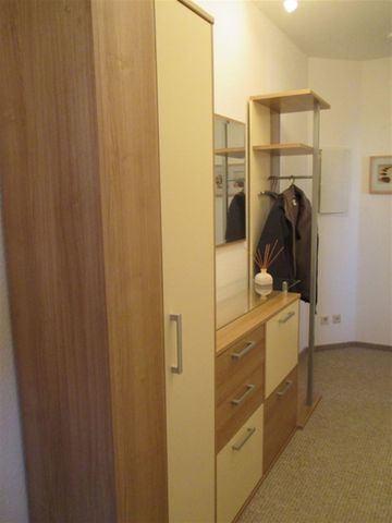 Schmuckstück: Möblierte 2-Raum-Wohnung mit Aufzug - Photo 5