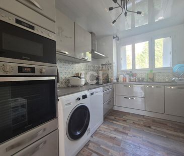 Location Appartement 4 pièces 73m² - Photo 6